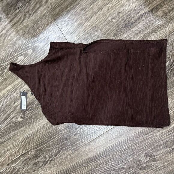 Pretty Little Things SHAPE CHOCOLATE BROWN TEXTURED ONE SHOULDER SPLIT SIDE TOP - Picture 4 of 5
